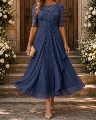 Rose | Robe Midi Flatteuse en Dentelle