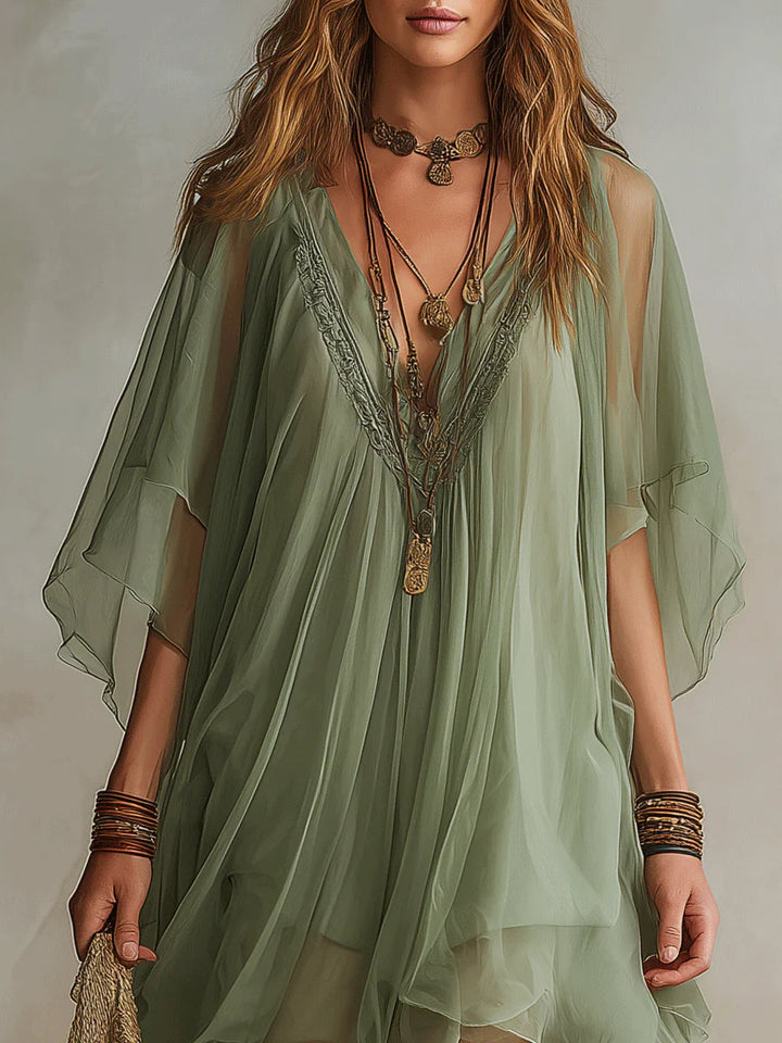 Émeraude | Mini Robe Fluide Superposée, Col en V Vert