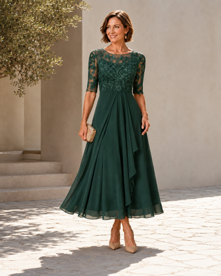 Rose | Robe Midi Flatteuse en Dentelle