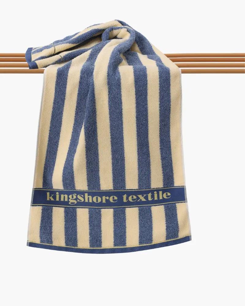 Serviette à main rayée côtière